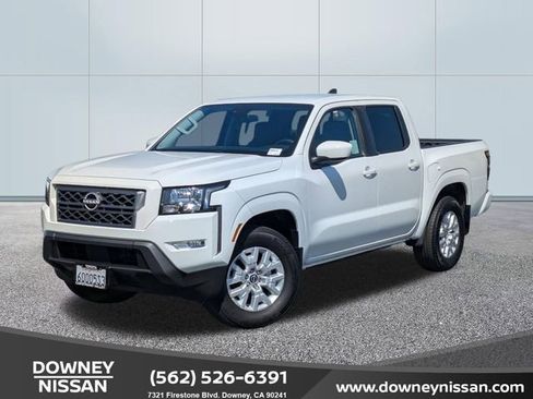 Certified 2023 Nissan Frontier SV w/ SV Convenience Package image 1