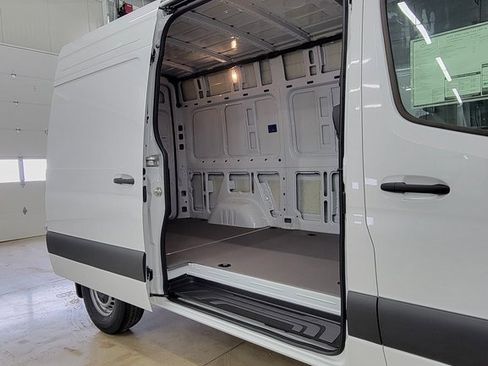 New 2025 Mercedes-Benz Sprinter 2500 image 5