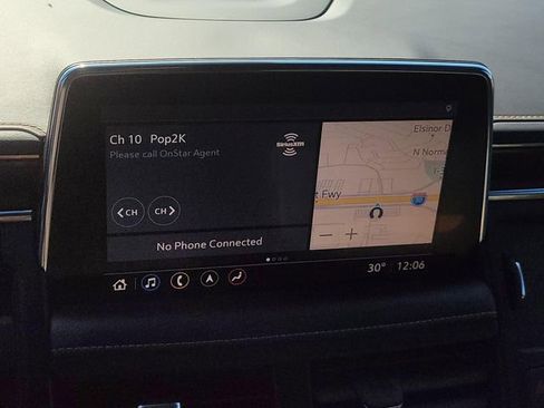 Used 2021 GMC Yukon AT4 w/ AT4 Premium Package image 27