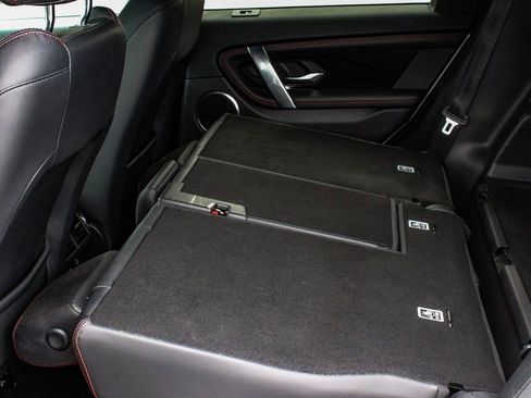 Used 2022 Land Rover Discovery Sport SE R-Dynamic image 35