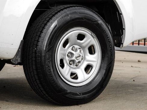 Used 2019 Nissan Frontier S image 52