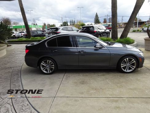 Used 2016 BMW 340i Sedan image 9