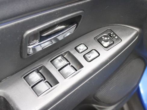 Used 2018 Mitsubishi Outlander Sport LE image 10