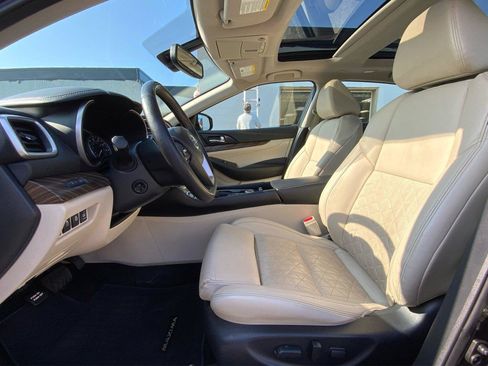 Used 2018 Nissan Maxima Platinum FWD image 10