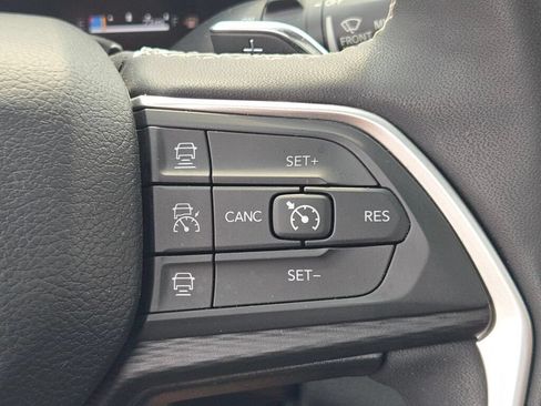Certified 2024 Jeep Grand Cherokee Altitude AWD/4WD image 36