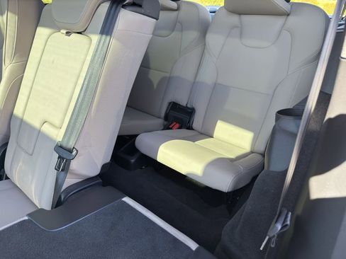 New 2026 Volvo XC90 B6 Ultra image 12