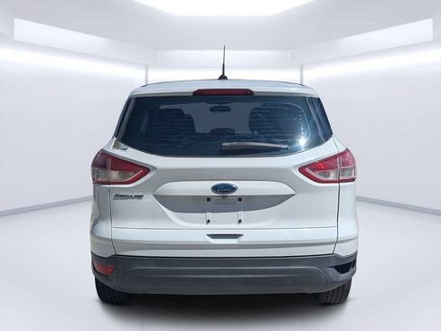 Used 2015 Ford Escape S FWD image 4