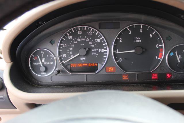 Used 2000 BMW Z3 2.5i RWD image 12