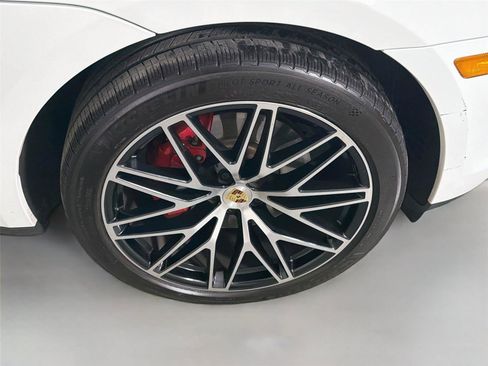 Certified 2023 Porsche Macan S w/ Premium Package Plus AWD/4WD image 14