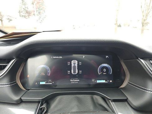 Used 2023 Jeep Grand Cherokee Altitude image 19