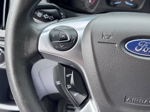 Used 2017 Ford Transit 150 XLT image 27