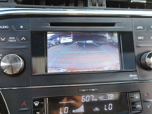 Used 2014 Toyota Avalon FWD image 21