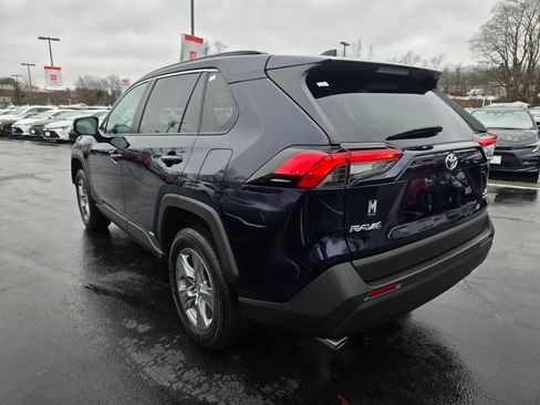 Used 2025 Toyota RAV4 XLE image 5
