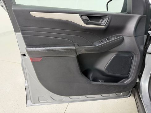 Used 2021 Ford Escape S image 10