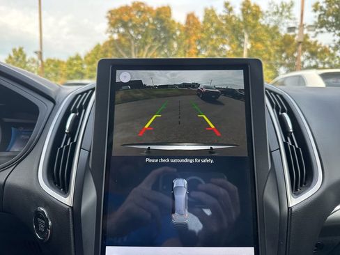 Used 2022 Ford Edge SEL w/ Convenience Package image 24