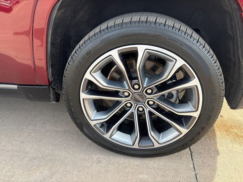 Used 2022 Jeep Grand Wagoneer Series III w/ Rear Seat Video Group 1 image 17