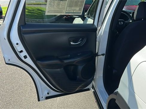 Used 2025 Honda HR-V Sport image 21