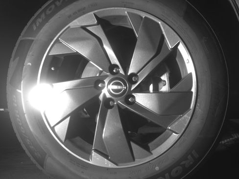 Used 2025 Nissan Rogue SV image 13