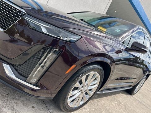 Used 2020 Cadillac XT6 Premium Luxury image 4