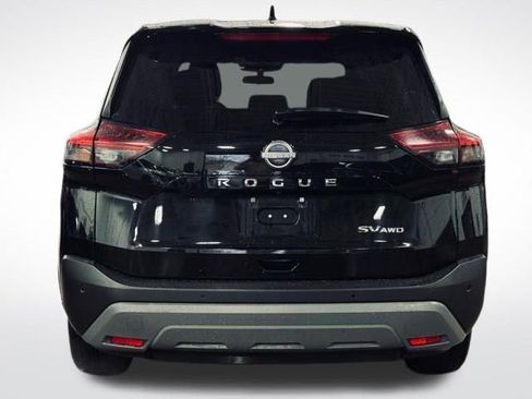 Used 2023 Nissan Rogue SV image 8