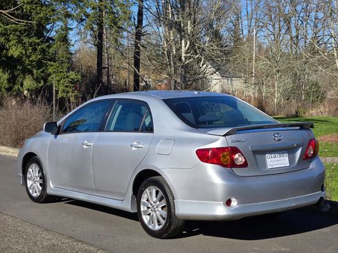 Used 2010 Toyota Corolla S image 5