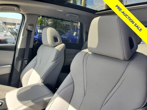 Certified 2024 Acura MDX w/ Technology Package FWD image 18