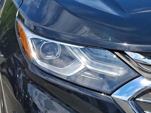 Used 2021 Chevrolet Equinox Premier AWD/4WD image 10