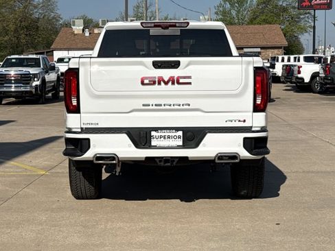 New 2026 GMC Sierra 1500 AT4 w/ AT4 Premium Package AWD/4WD image 4