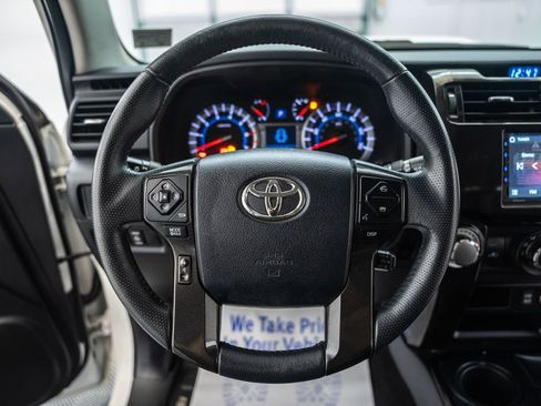 Used 2018 Toyota 4Runner TRD Off-Road w/ TRD Performance Package AWD/4WD image 31