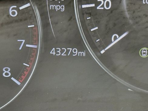 Used 2025 MAZDA CX-50 AWD 2.5 S w/ Premium Package image 19