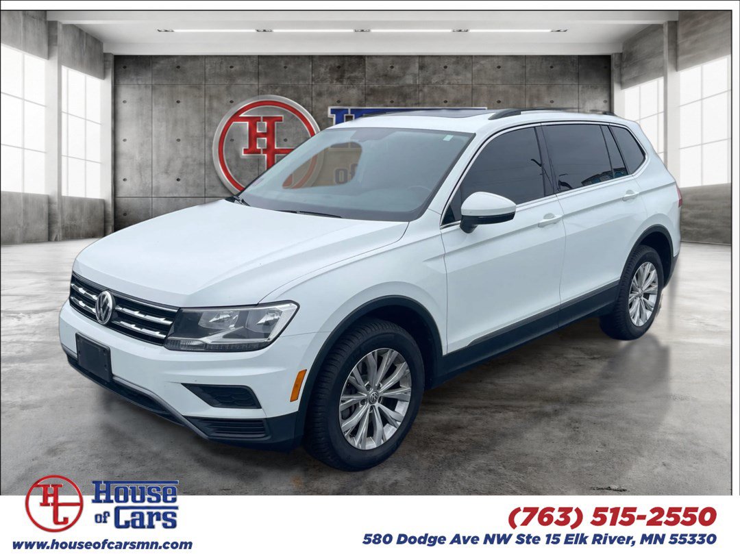 Used 2018 Volkswagen Tiguan SE w/ Panoramic Sunroof Package AWD/4WD image 1