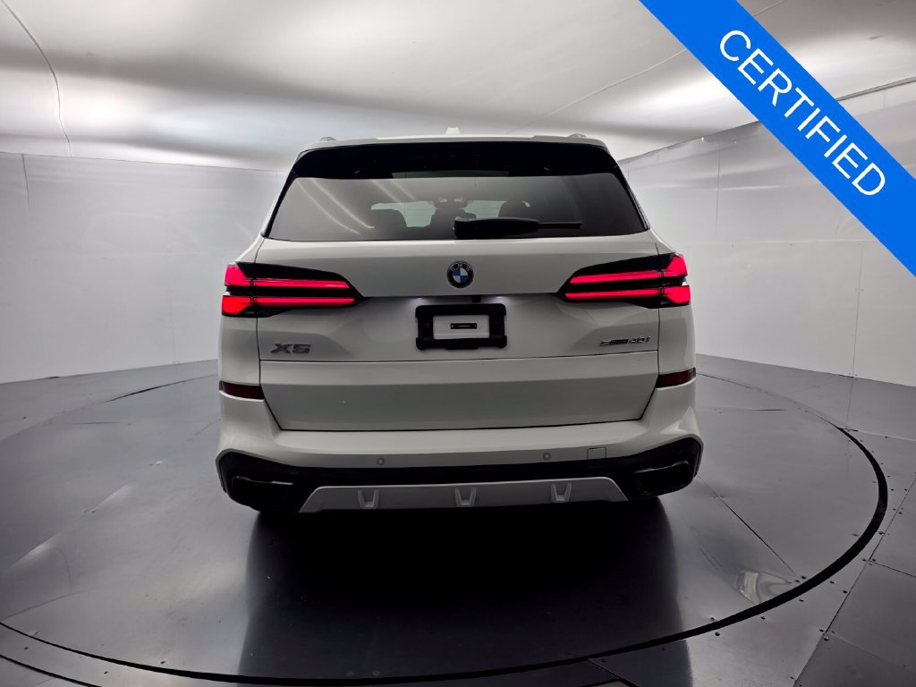 Certified 2025 BMW X5 sDrive40i w/ M Sport Package RWD image 5