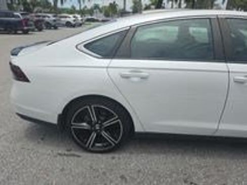 Used 2023 Honda Accord Sport image 5