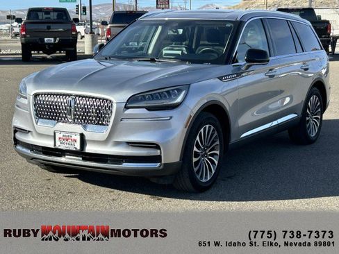 Used 2024 Lincoln Aviator Reserve image 3