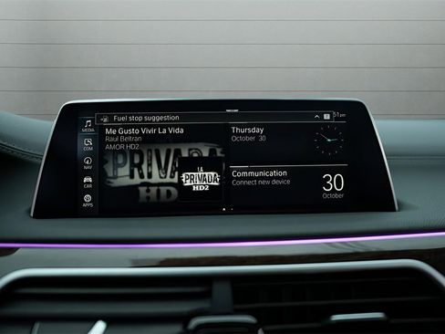 Used 2022 BMW 745e xDrive w/ M Sport Package image 43