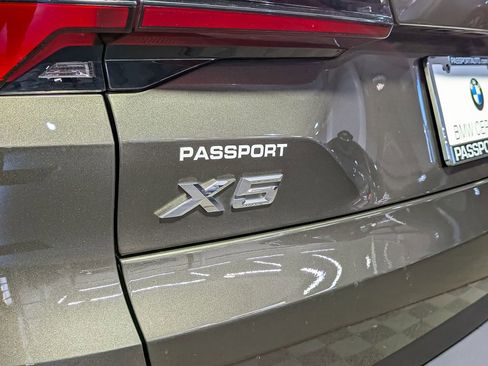 Certified 2024 BMW X5 xDrive40i w/ Premium Package image 11