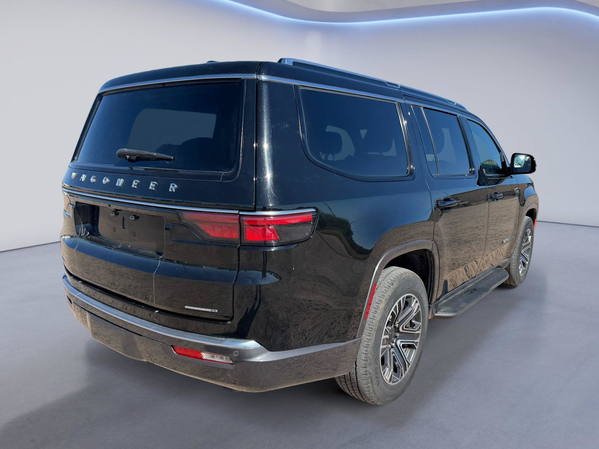 Used 2022 Jeep Wagoneer Series III w/ Flexible Seating Group AWD/4WD image 5