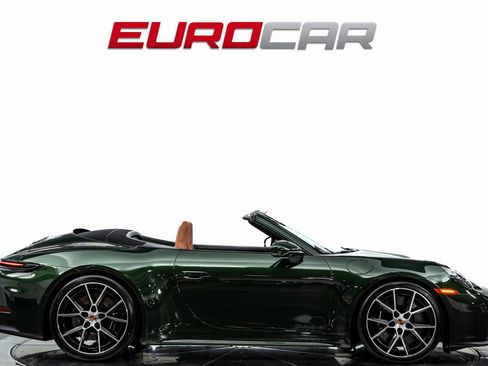 Used 2026 Porsche 911 Carrera 4 GTS AWD/4WD image 7