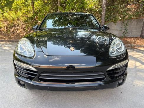 Used 2013 Porsche Cayenne AWD/4WD image 2