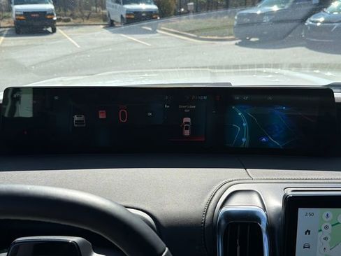 Used 2025 Ford Expedition Max Platinum w/ Stealth Performance Package image 28