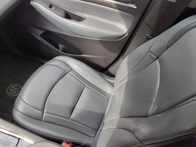 Used 2018 Buick Enclave Essence FWD image 35