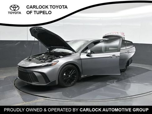 Used 2025 Toyota Camry SE FWD image 59
