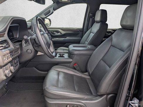 Used 2022 Chevrolet Tahoe Z71 w/ Z71 Off-Road Package AWD/4WD image 17