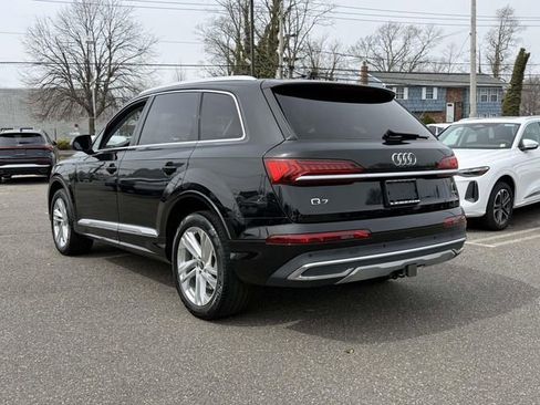 Used 2023 Audi Q7 2.0T Premium w/ Towing Package image 3