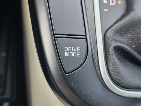 Used 2020 Kia Soul LX FWD image 20