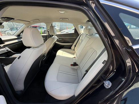 Used 2025 Hyundai Sonata SEL FWD image 25