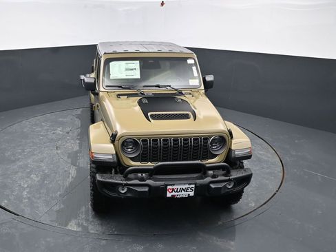New 2026 Jeep Gladiator Willys AWD/4WD image 30