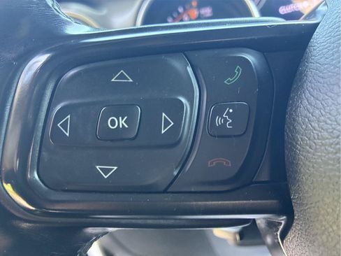 Used 2022 Jeep Wrangler Unlimited Sport AWD/4WD image 17