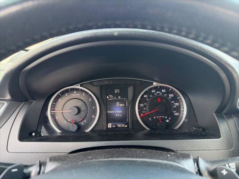 Used 2016 Toyota Camry SE image 25