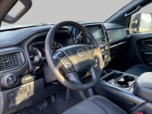 Certified 2023 Nissan Titan SV w/ SV Convenience Package RWD image 18